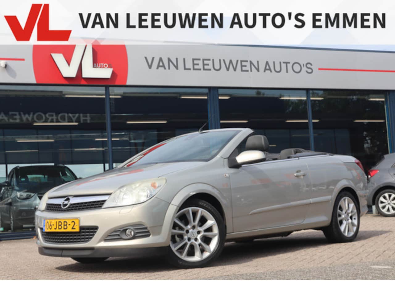 Opel Astra TwinTop - 1.8 Enjoy | Half Leder | Airco | Lichtmetaal - AutoWereld.nl