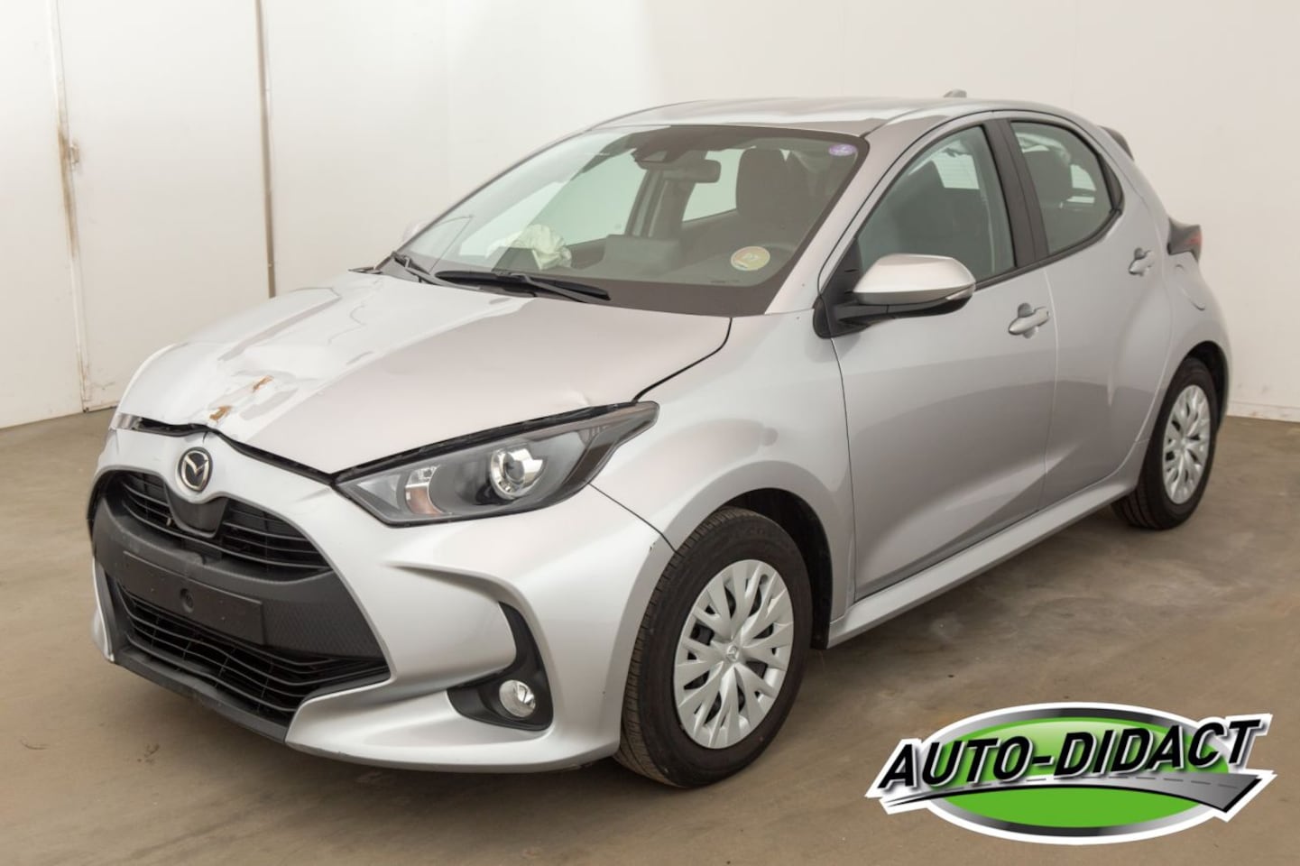 Mazda 2 Hybrid - 1.5 39.900 km Clima Automaat - AutoWereld.nl