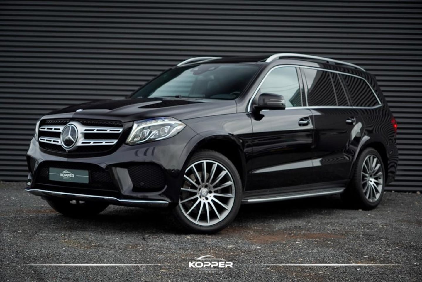 Mercedes-Benz GLS - 500 4MATIC AMG / Pano / 7 Pers / B&O / Luchtvering / Trekhaak - AutoWereld.nl