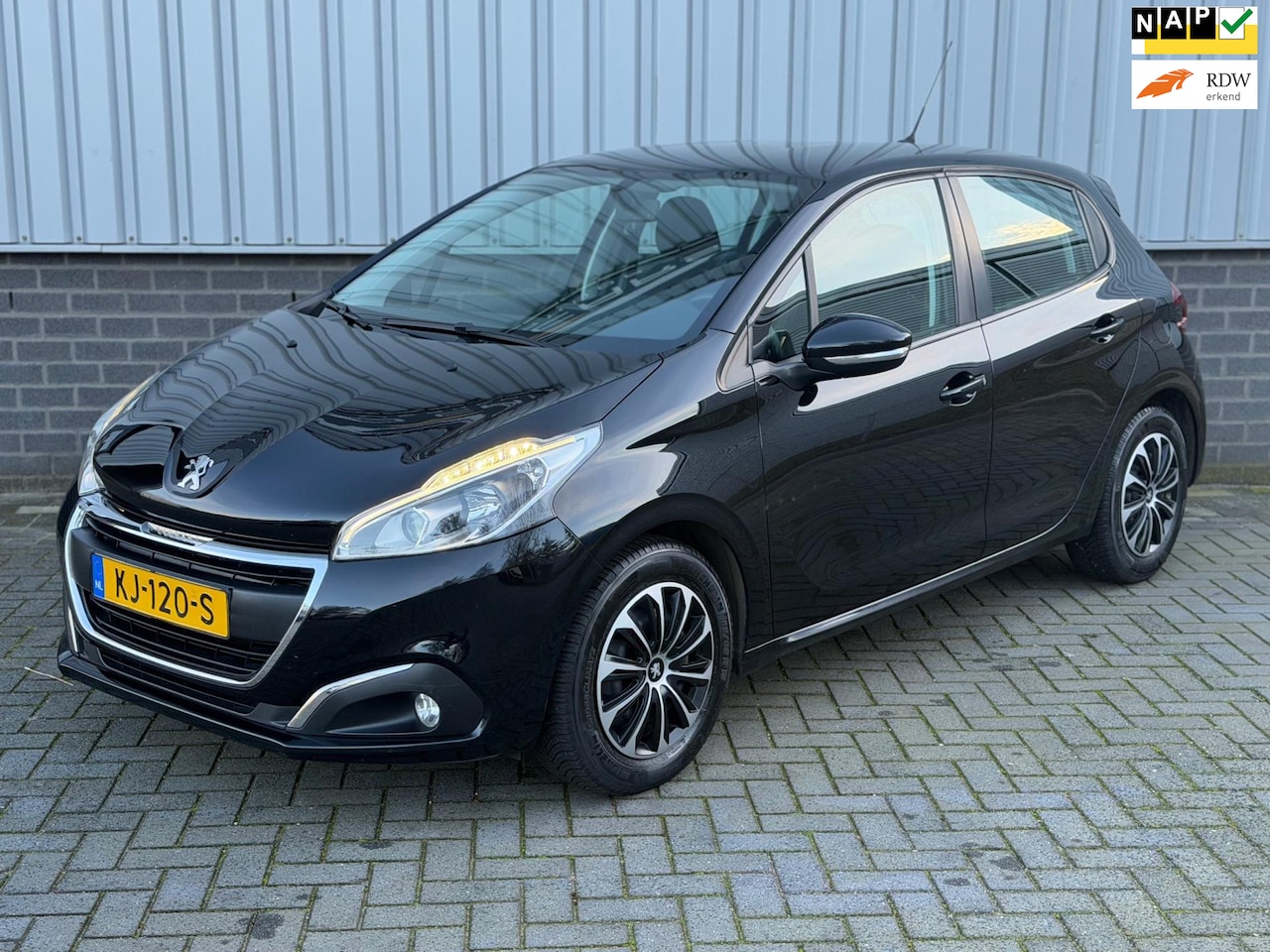 Peugeot 208 - 1.2 PureTech Blue Lion |CruiseCtrl|Navigatie|PDC|Bluetooth|Airco| - AutoWereld.nl