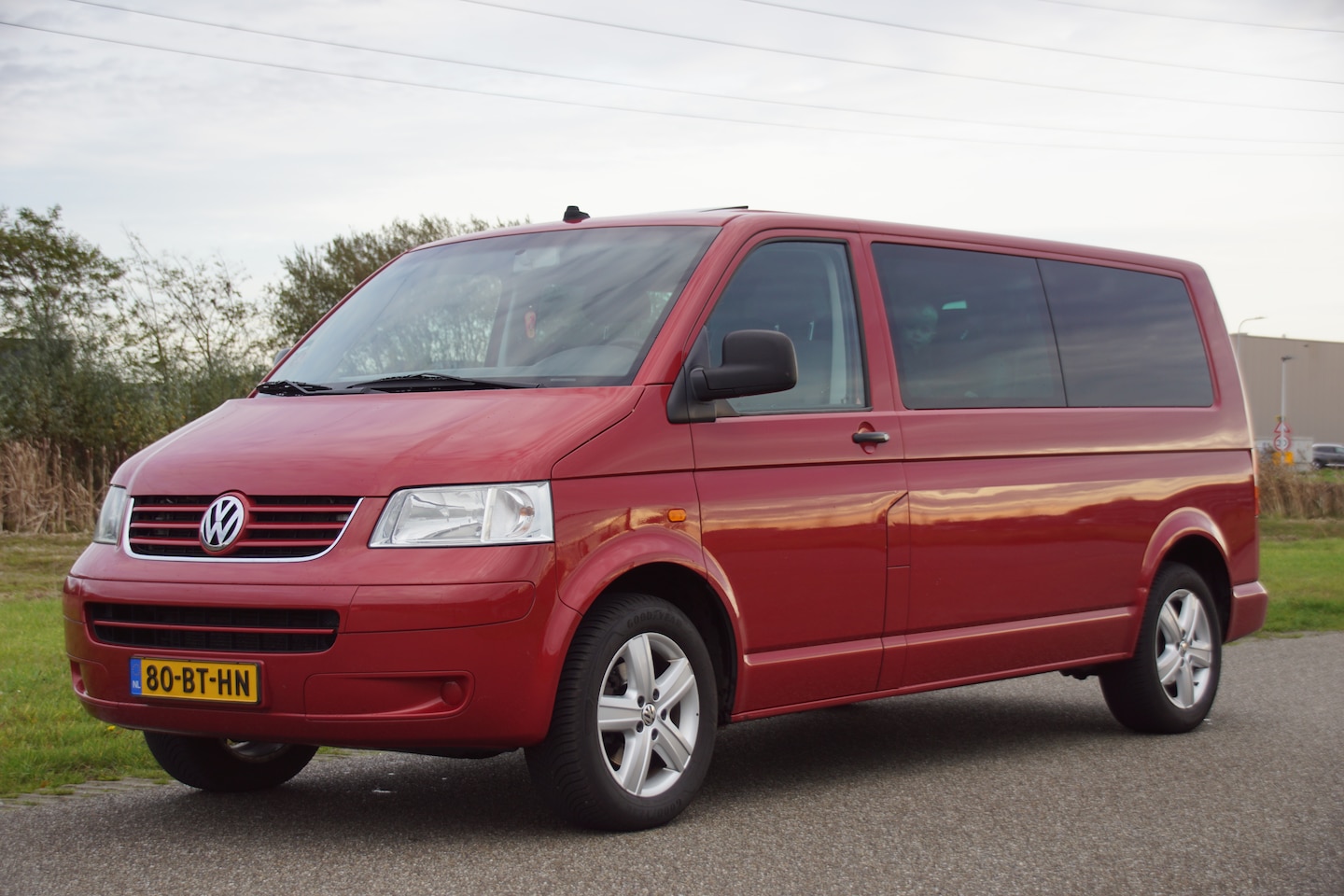 Volkswagen Transporter - 2.5 TDI 340 Comfortline DC 130PK L2H1 – Marge – dubbel cabine - dealer oh - AutoWereld.nl