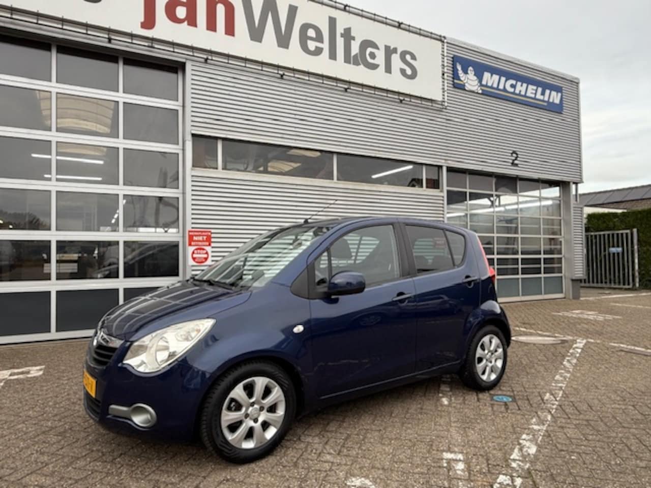 Opel Agila - 1.2i Airco / LM velgen / All-in prijs! - AutoWereld.nl