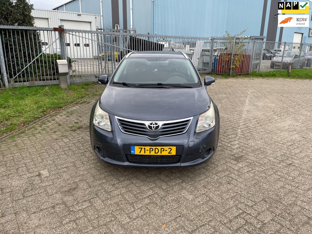 Toyota Avensis Wagon - 1.6 VVTi Comfort 1.6 VVTi Comfort - AutoWereld.nl