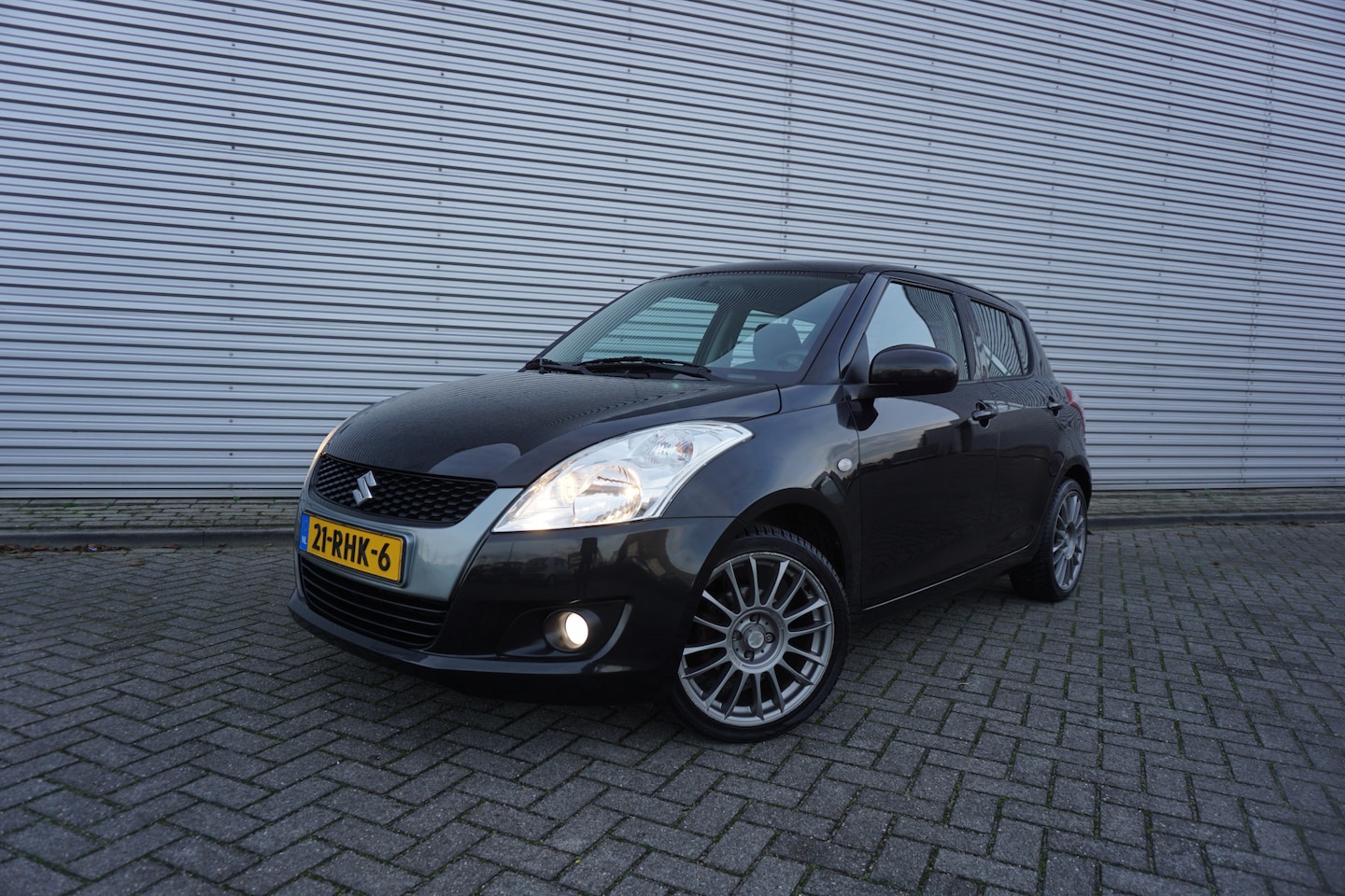 Suzuki Swift - 1.2 Comfort EASSS Airco / Elektr. ramen / Parkeersens. / Lm velgen / NAP - AutoWereld.nl