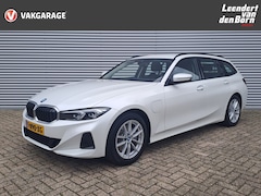 BMW 3-serie Touring - 320e PLUG IN HYBRID PHEV AUTOMAAT | NW model | Navigatie GROOT scherm | Cruise | Climate |