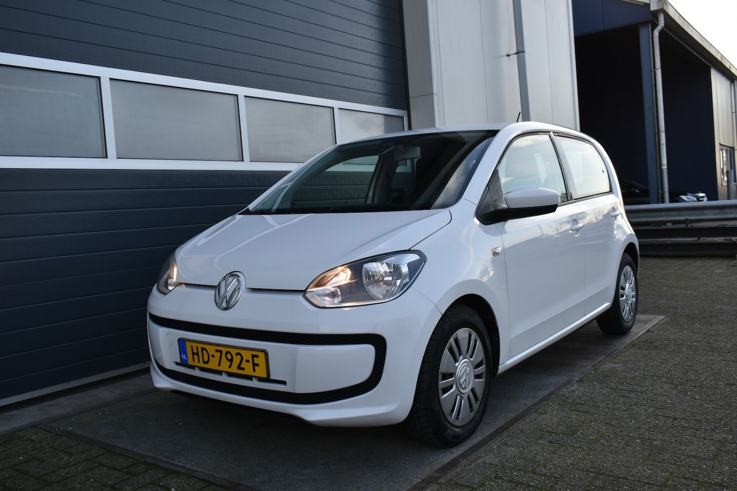 Volkswagen Up! - 1.0 move up! BlueMotion 1.0 move up! BlueMotion - AutoWereld.nl