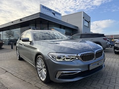 BMW 5-serie Touring - 530i Luxury Line Pano-Dak | HUD | Camera | HiFi | Stoelverw. voor & achter |