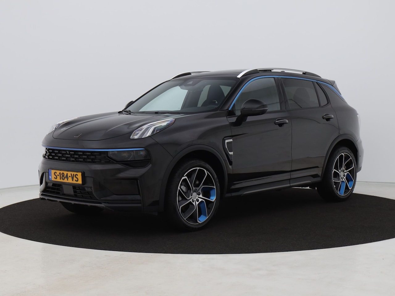 Lynk & Co 01 - 1.5 Plug-in Hybrid | 360° | ZWARTE HEMEL | NLD AUTO - AutoWereld.nl