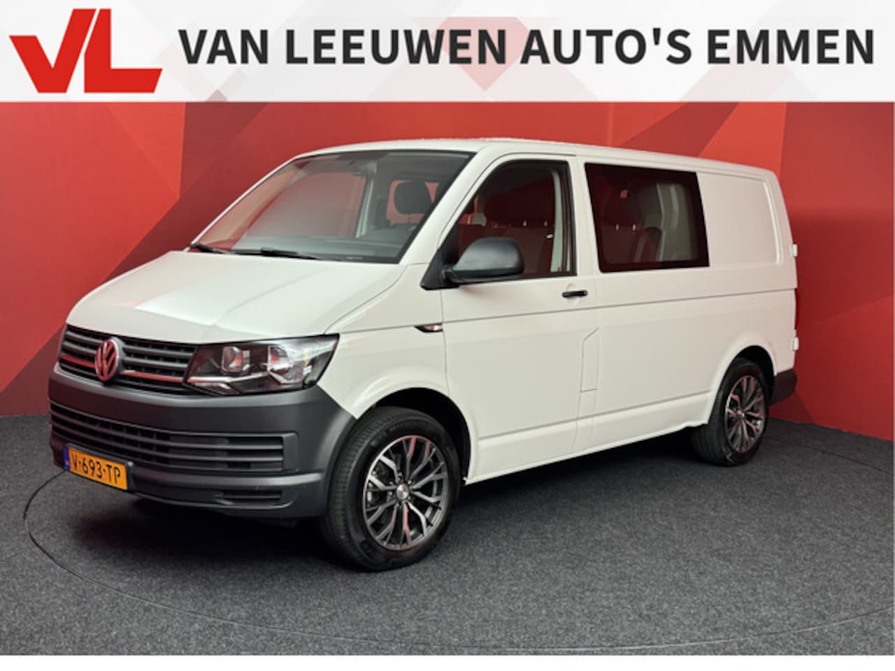 Volkswagen Transporter - 2.0 TDI L1H1 Economy Business | Airco | Trekhaak | - AutoWereld.nl