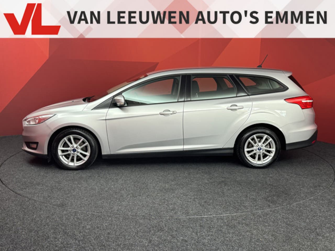 Ford Focus Wagon - 1.0 Lease Edition | Cruise | Trekhaak | Navi - AutoWereld.nl
