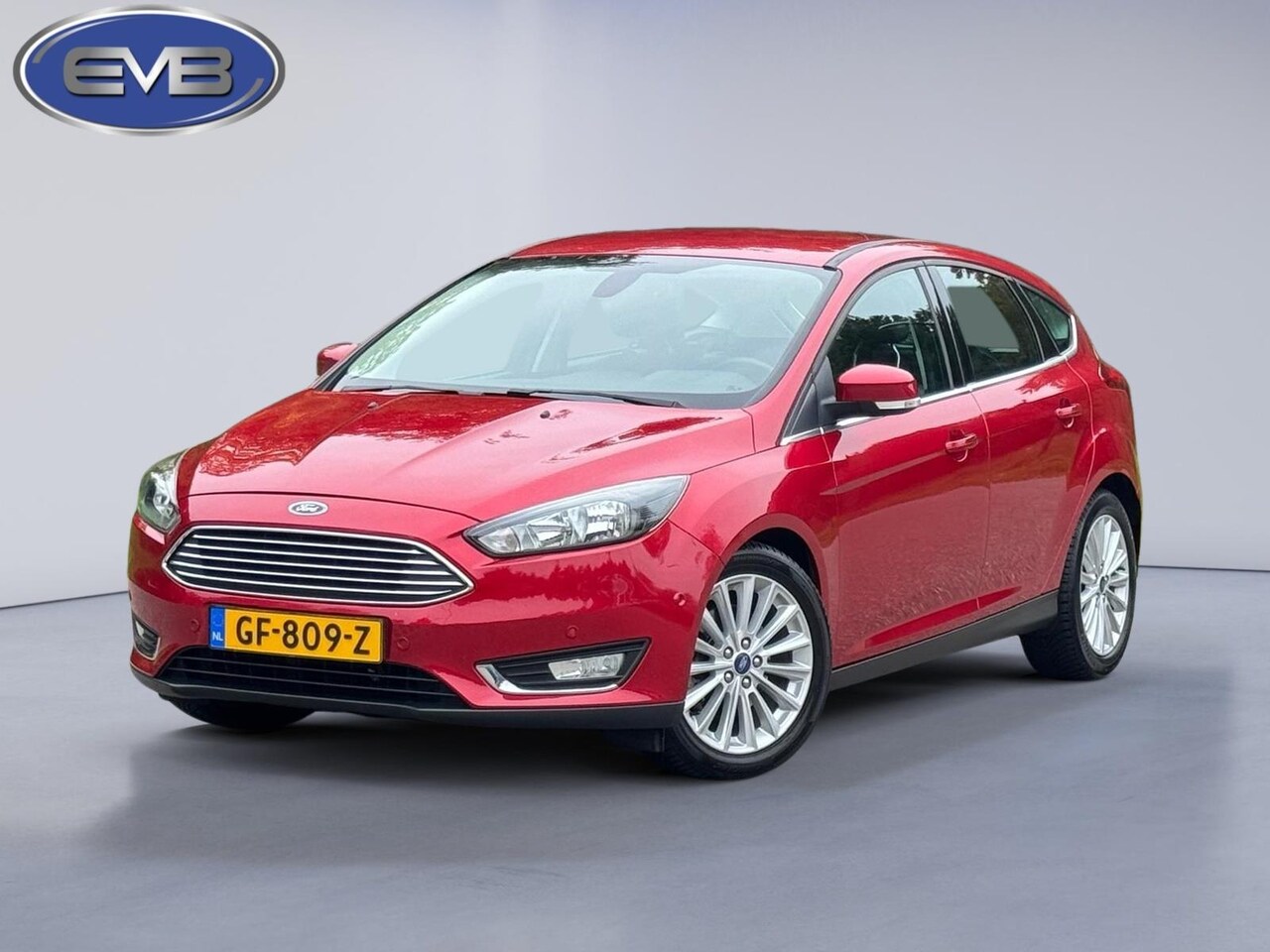 Ford Focus - 1.5 Titanium Edition 1.5 Titanium Edition 150 pk, achteruitrijcamera, stoelverwarming, dealer onderhoud,vele op - AutoWereld.nl