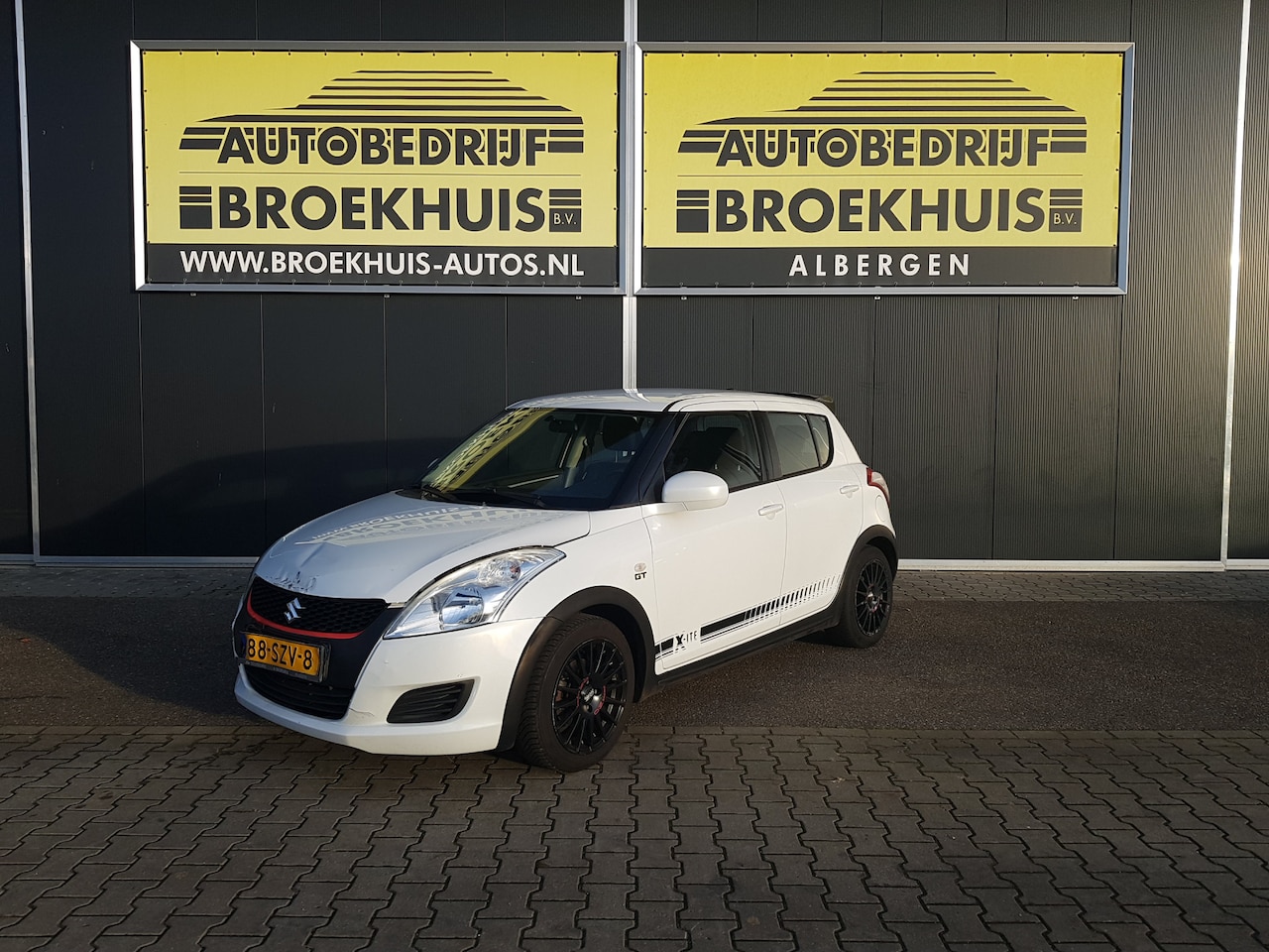 Suzuki Swift - 1.2 Comfort EASSS X-ite GT - AutoWereld.nl