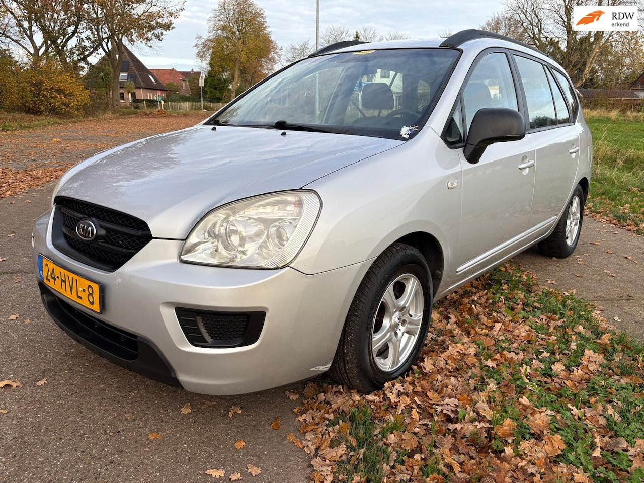 Kia Carens - 2.0 CVVT X-pect 2.0 CVVT X-pect - AutoWereld.nl