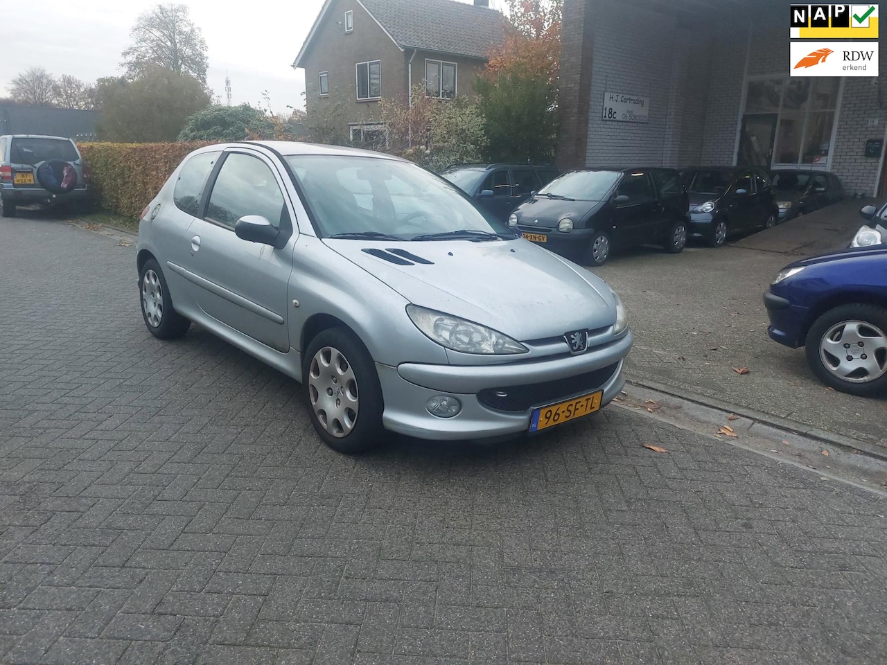 Peugeot 206 - 1.4-16V Air-line 3 1.4-16V Air-line 3 - AutoWereld.nl