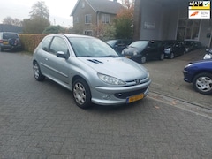Peugeot 206 - 1.4-16V Air-line 3