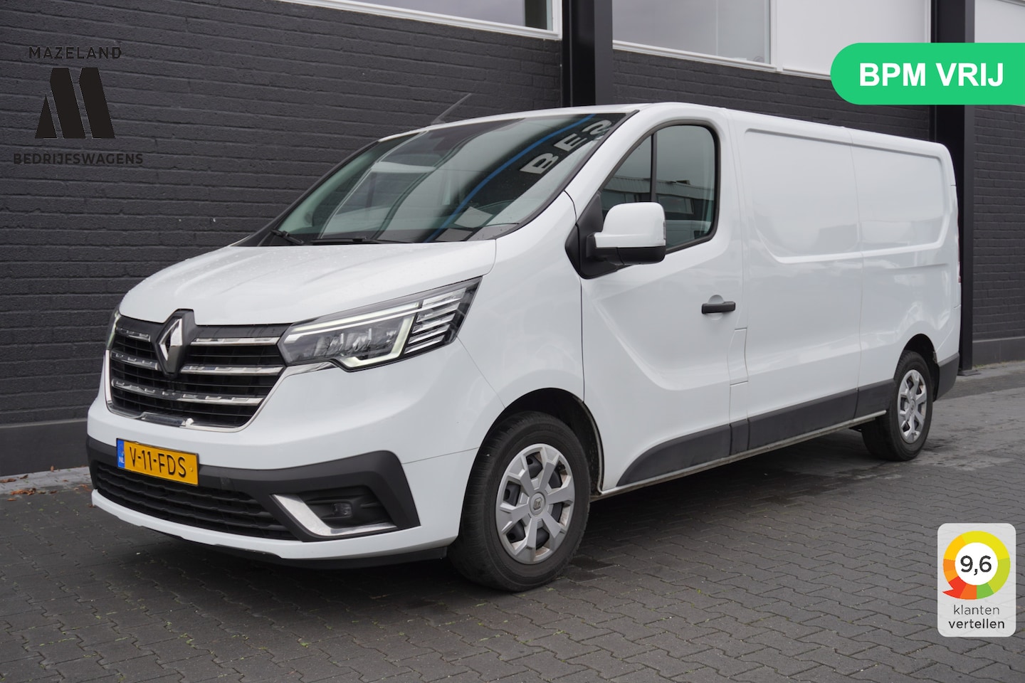 Renault Trafic - 2.0 dCi 110PK L2 EURO 6 - Airco - Cruise - Carplay - € 23.900,- Excl. - AutoWereld.nl