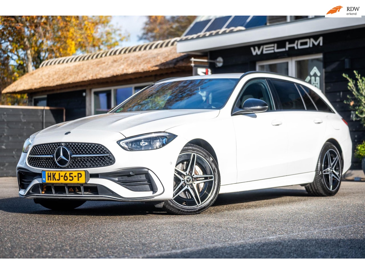 Mercedes-Benz C-klasse Estate - 300 e Luxury Line i phev I Leder I Carplay I Digital Light I AMG I Dealeronderhouden I - AutoWereld.nl