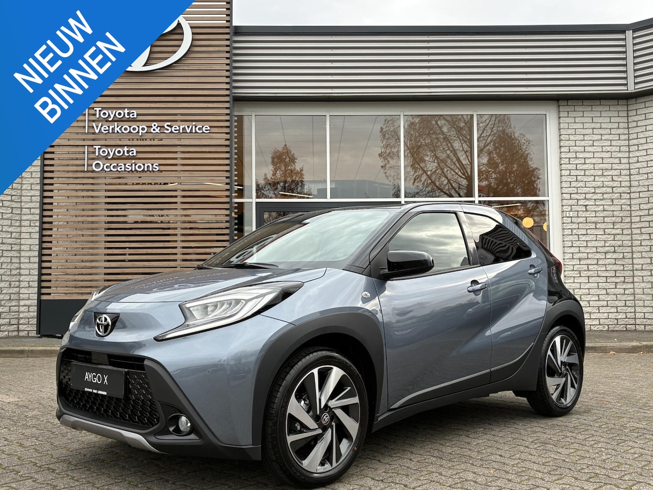 Toyota Aygo X - ENVY NIEUW & DIRECT LEVERBAAR!!! APPLE/ANDROID PARK-SENSOREN CAMERA CLIMA AD-CRUISE 18" LM - AutoWereld.nl