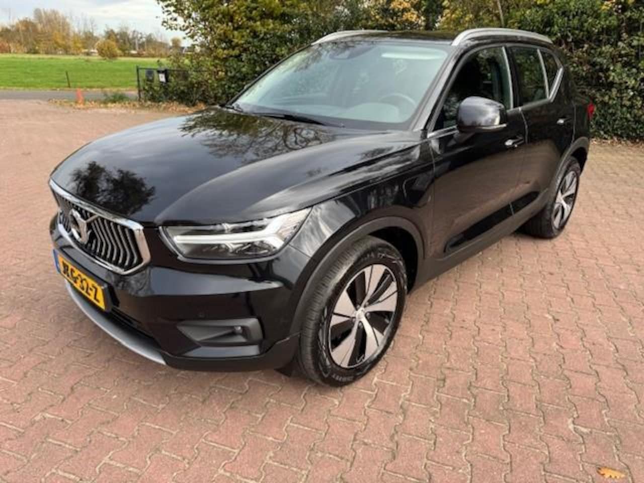 Volvo XC40 - 1.5 T5 Recharge Business Pro 1.5 T5 RECHARGE 180PK BUSINESS PRO - AutoWereld.nl