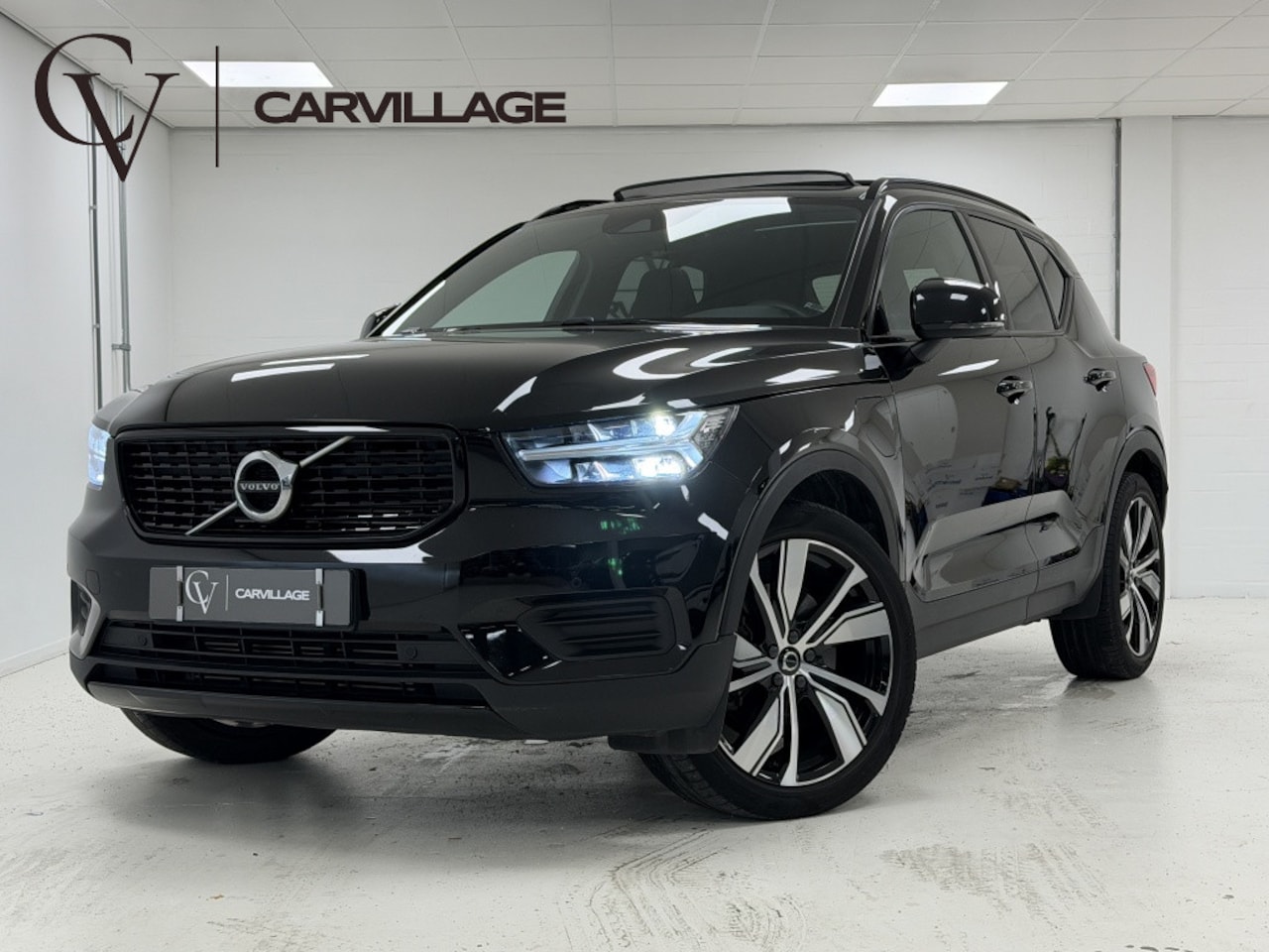 Volvo XC40 - 1.5 T4 Rech R-Design | Panoramadak | Leer | 20'' | - AutoWereld.nl