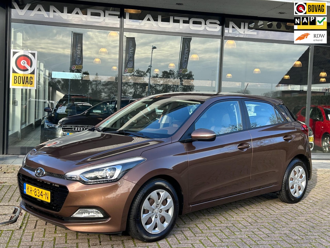 Hyundai i20 - 1.0 T-GDI i-Motion Airco Cruise Lane-Assist Bluetooth NAP NL-Auto Dealeronderhouden! - AutoWereld.nl