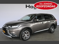 Mitsubishi Outlander - 2.0 Business Edition Automaat 1e Eigenaar Clima Trekhaak Navigatie Cruise control PDC Acht