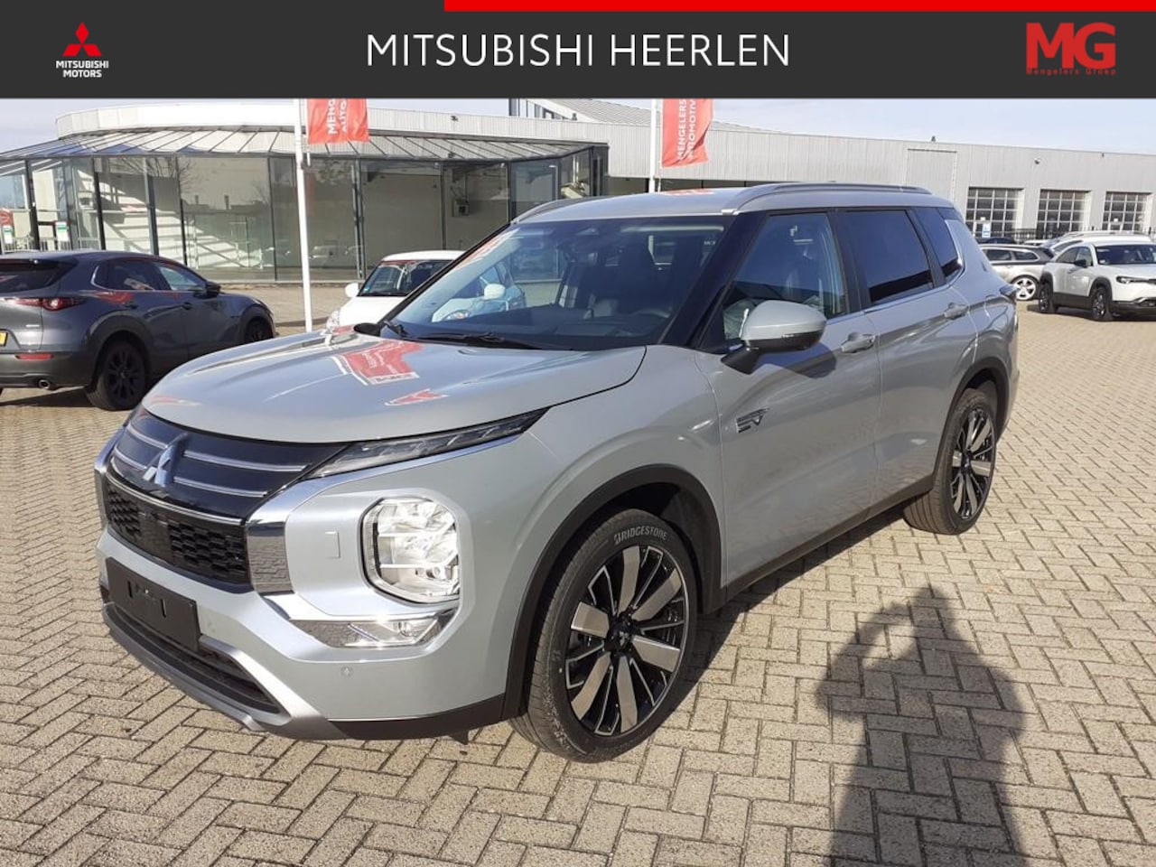 Mitsubishi Outlander - 2.4 PHEV First Edition Mengelers Actieprijs: € 51.240,00* - AutoWereld.nl