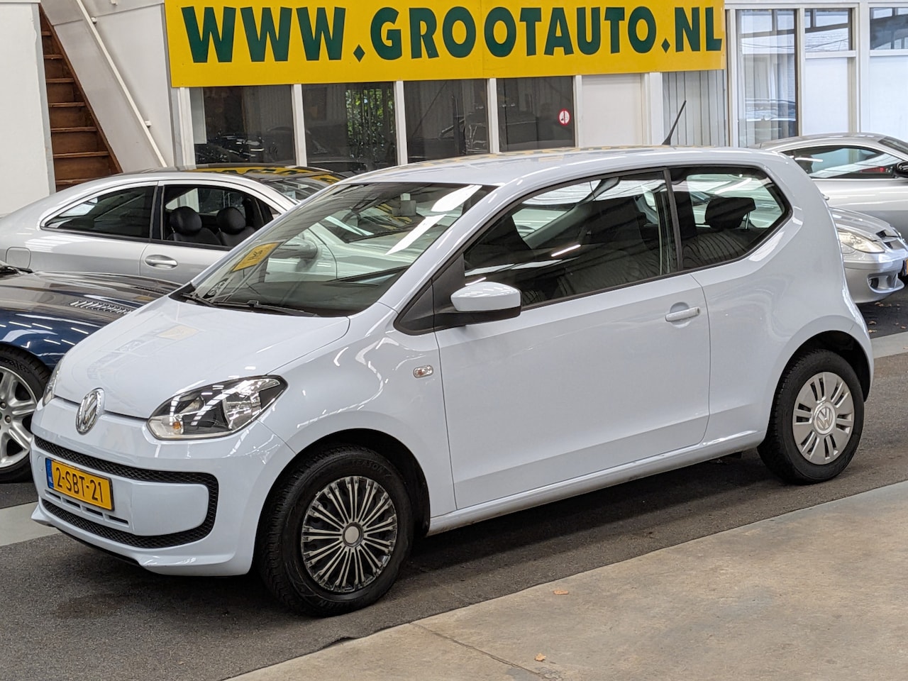 Volkswagen Up! - 1.0 move up! Automaat Airco, Stuurbekrachtiging - AutoWereld.nl