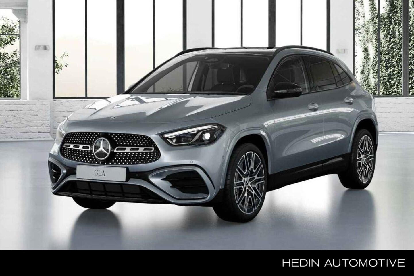 Mercedes-Benz GLA-Klasse - GLA 250e Automaat Business Solution AMG | AMG Line Plus Pakket | Distronic | Trekhaak - AutoWereld.nl