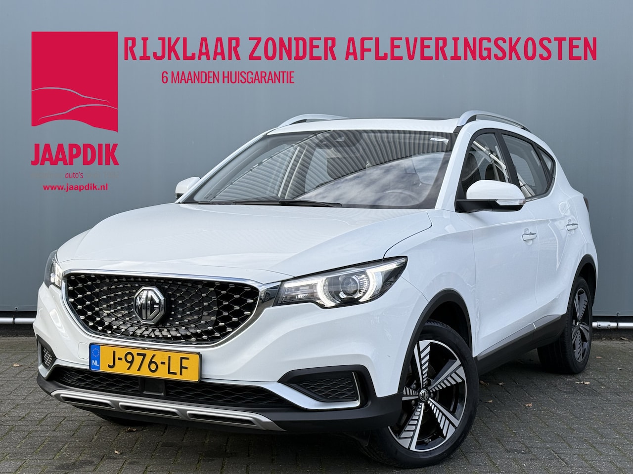 MG ZS - BJR 2020 Luxury 45 kWh 143 PK PANODAK | CAMERA | STOELVERWARMING | ELEK. STOEL | CLIMA | C - AutoWereld.nl