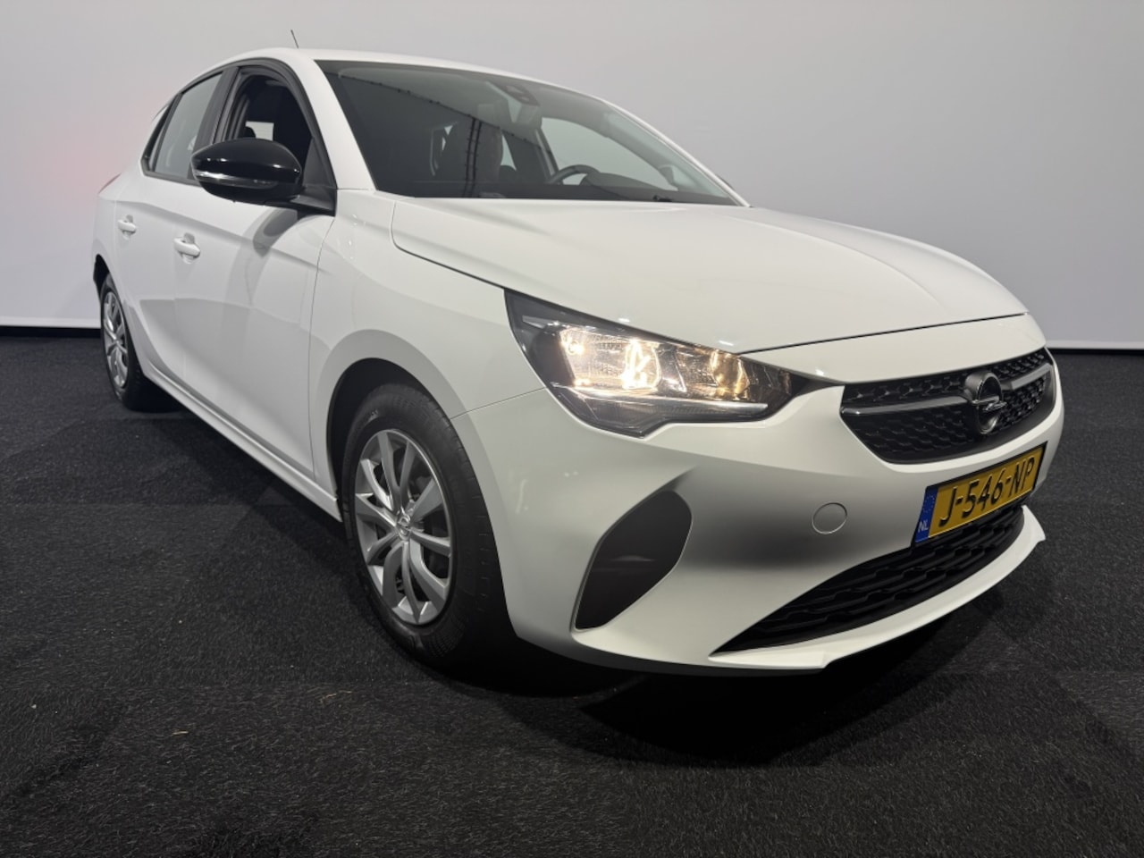Opel Corsa - 1.2 Edition Airco Euro 6 - AutoWereld.nl