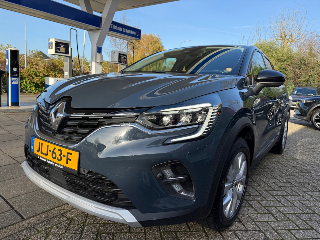 Renault Captur - 1.0 TCe 100 Zen / Parkeersensoren / Camera / Bluetooth / Navi - AutoWereld.nl