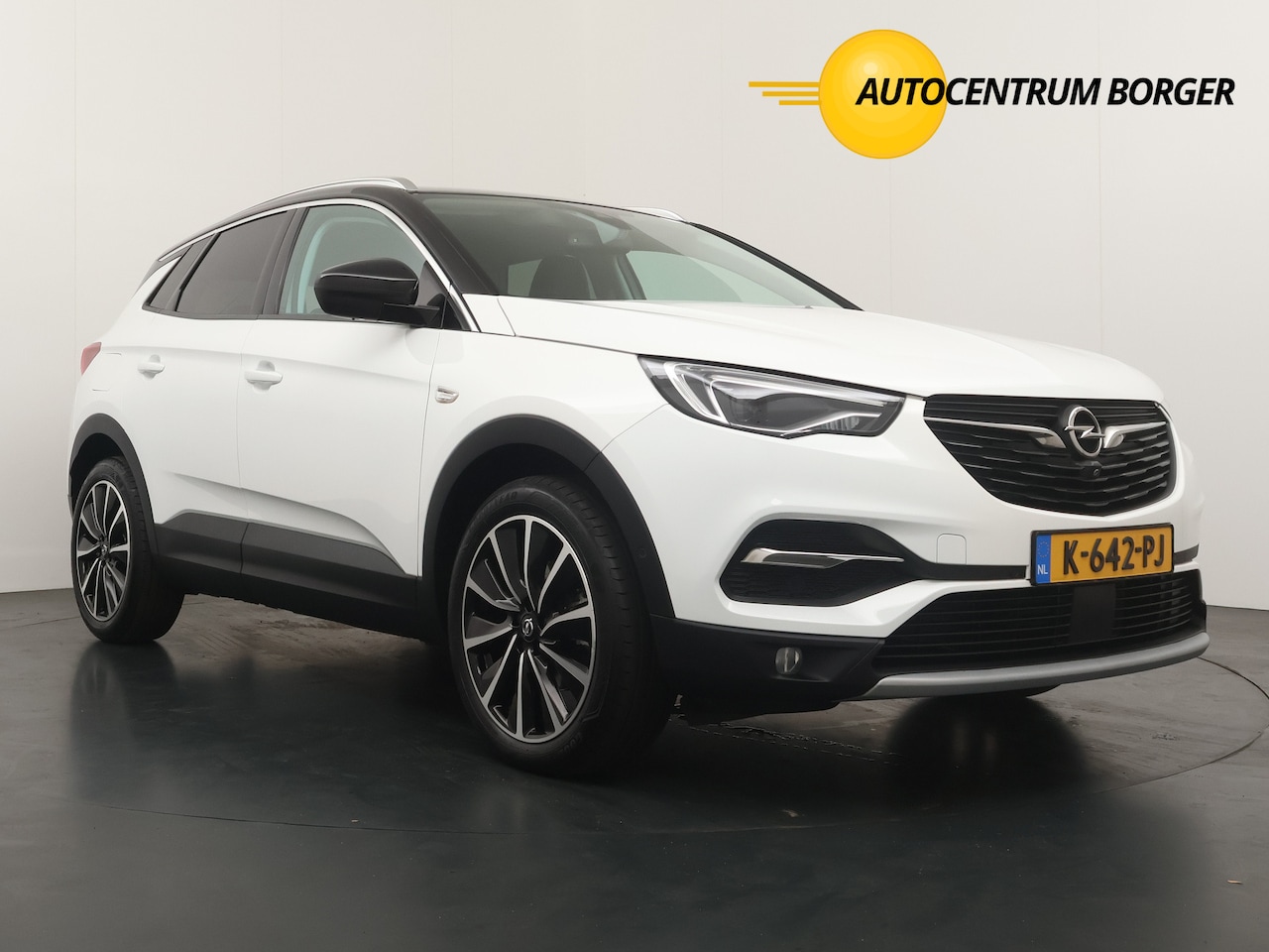 Opel Grandland X - 1.2 T Automaat Buss Elegance navi/18"LM /Clima/Cruise/Trekhaak/ Stoelverwarming - AutoWereld.nl