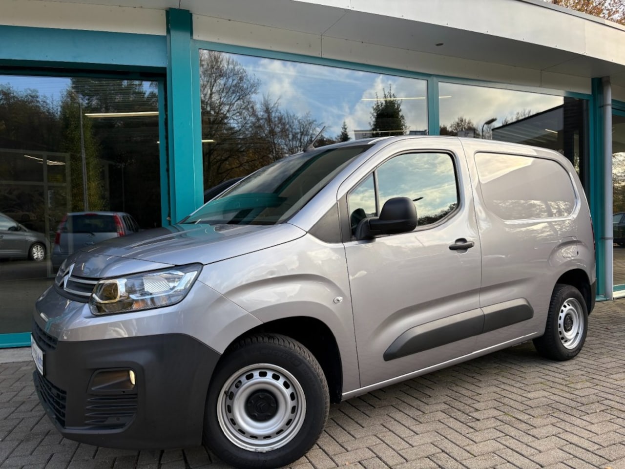 Citroën Berlingo - 1.5 BlueHDI 100pk CarPlay, Navi, Cruise, PDC - AutoWereld.nl