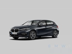 BMW 1-serie - 118I Sportline, LED, Clima, Navi/Carplay, Digi Display, Dealer OH,