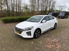 Hyundai IONIQ - 1.6 GDi Premium Hybrid 1-Eigenaar Snow White