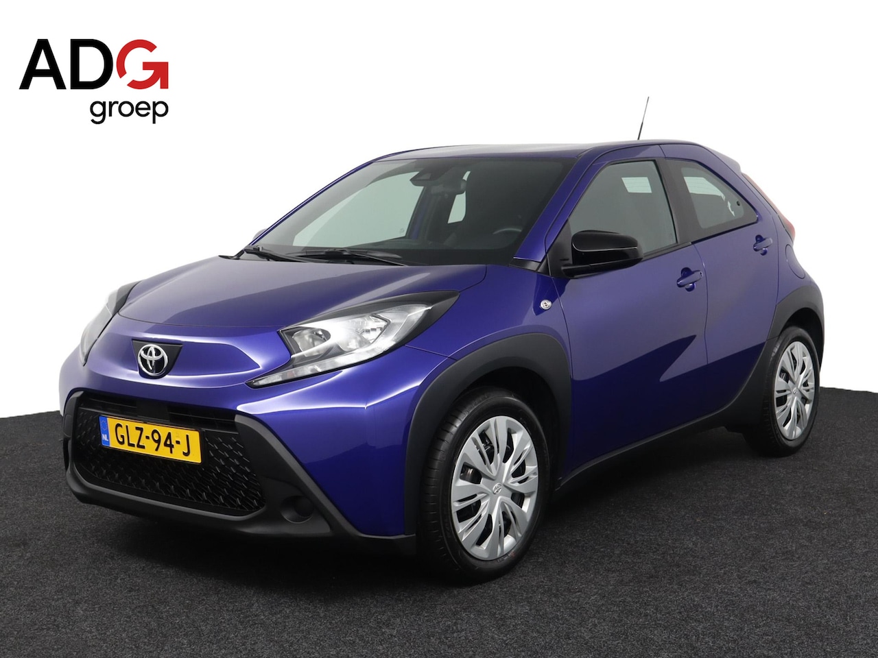 Toyota Aygo X - 1.0 VVT-i MT Play | Apple Carplay/Android Auto | achteruitrijcamera | - AutoWereld.nl