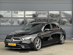 Mercedes-Benz A-klasse - BUSINESS SOLUTION AMG I SCHUIFDAK I SFEERVERLICHTING I CARPLAY I CAMERA