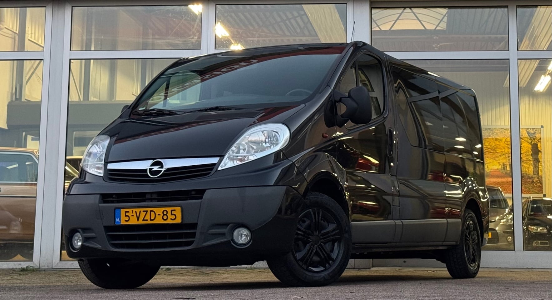 Opel Vivaro - 2.0 CDTI L2H1 DC Marge Super netjes Camera Navi Airco Trekhaak - AutoWereld.nl