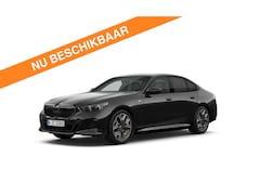 BMW 5-serie - 550e xDrive M-Sport Pro - Pano - Onderstel Prof - Stoelventilatie - Driving Ass Prof