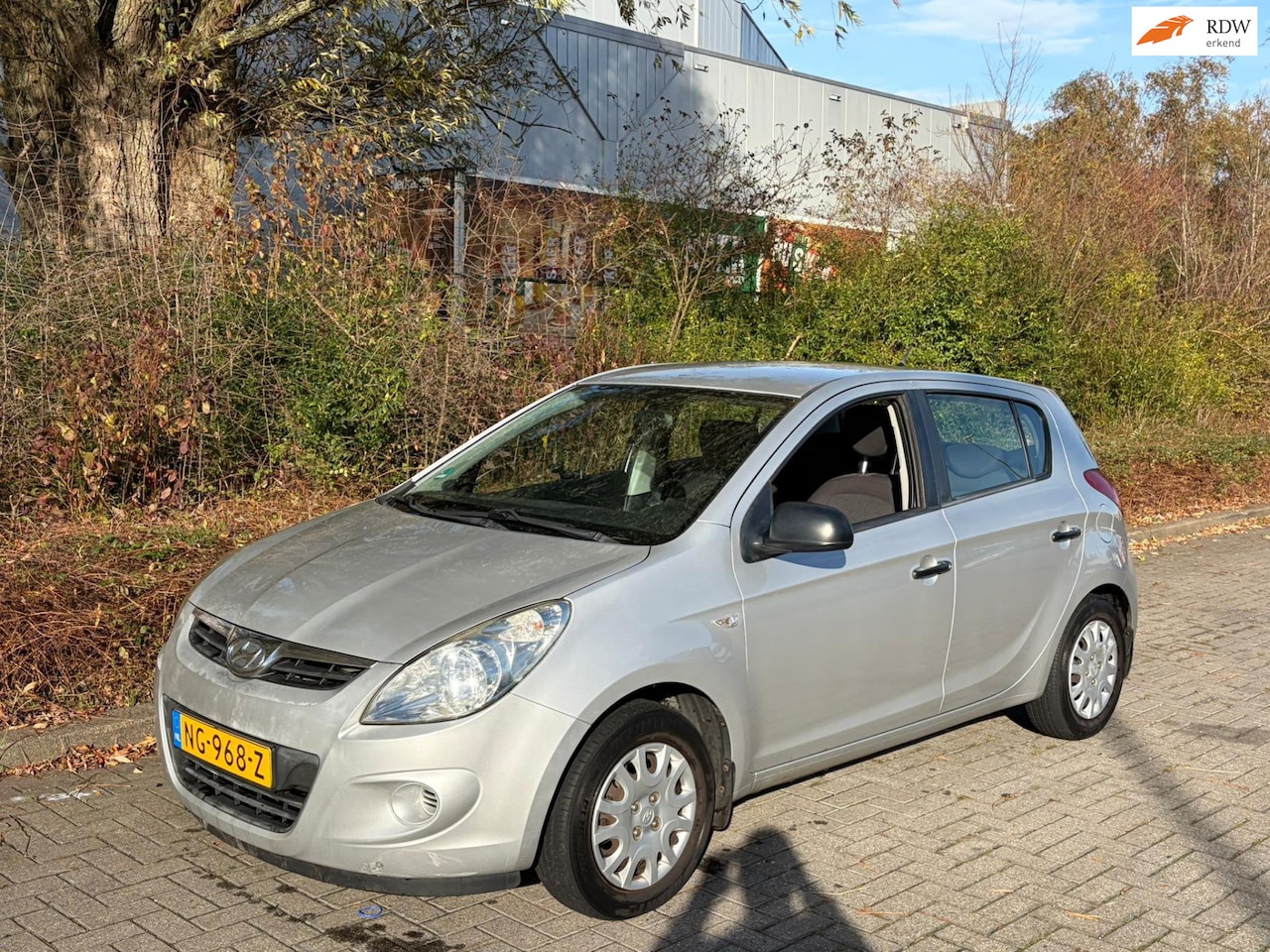 Hyundai i20 - 1.2i ActiveVersion Young - APK 04/26 - 2010 - AutoWereld.nl