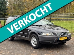 Volvo XC70 - 2.4 D5 Cross Country Comfort Line /Trekhaak/