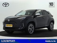 Toyota Yaris Cross - 1.5 Hybrid Executive AWD Navigatie | Licht Metalen velgen | AWD | Electrische achterklep