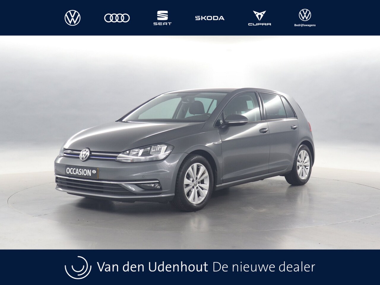 Volkswagen Golf - 1.5 TSI 130pk Comfortline / Navigatie / Adaptive Cruise Control / Parkeersensoren - AutoWereld.nl