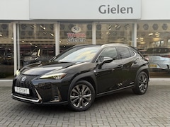 Lexus UX - 250h F Sport Line | Trekhaak, Head up display, Parkeersensoren, 18 inch, Elektrische bedie