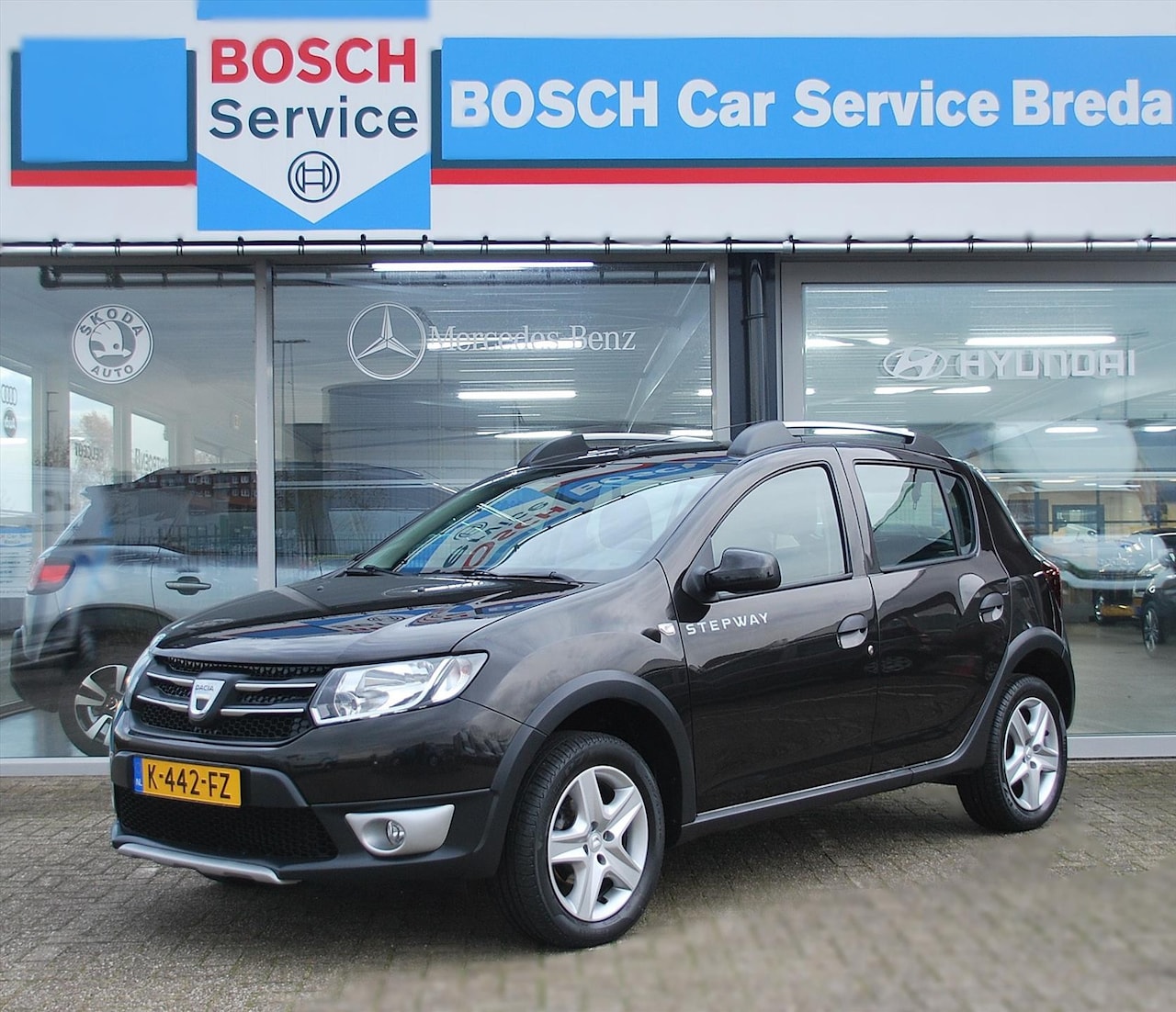 Dacia Sandero Stepway - 0.9 Tce 90pk Stepway Lauréate - AutoWereld.nl