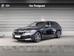 BMW i5 Touring - xDrive40 M Sportpakket Pro / Innovation Pack / Travel Pack / Comfort Pack / Panoramadak /
