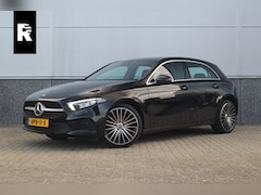 Mercedes-Benz A-klasse - 250 e Luxury / SOH 93% / 19inch / Sfeer verlichting / Widescreen / Camera / Carplay /