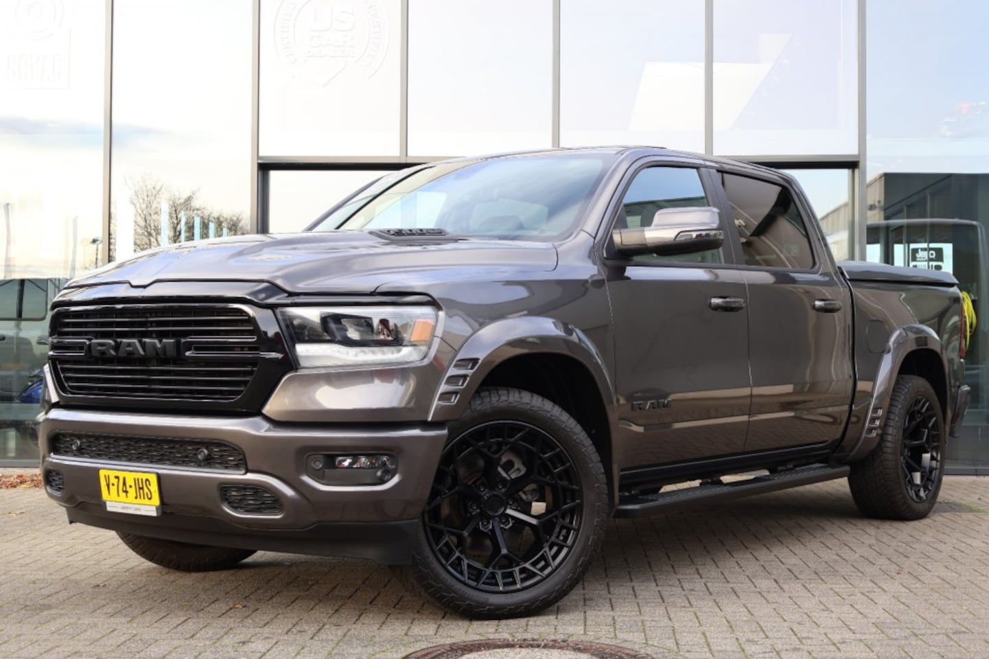 Dodge Ram 1500 - 1500 NIEUW 5.7i V8 HEMI Sport Black Ed. / BPM VRIJ - AutoWereld.nl