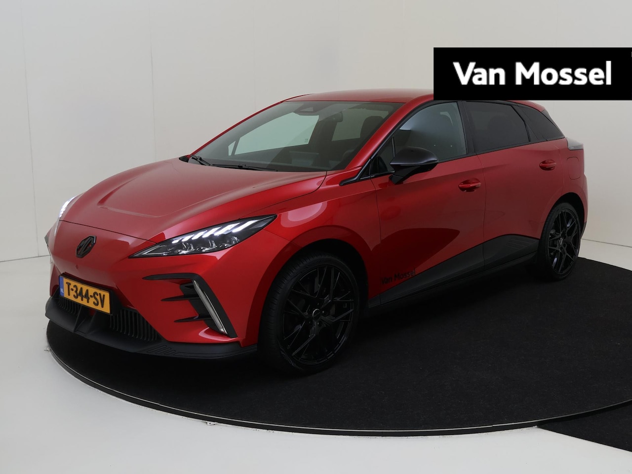 MG MG4 Electric - Luxury 64 kWh | Navi | 360 Camera | 19'' GMP Lunica Sportvelgen | Warmtepomp | Stoel + Stu - AutoWereld.nl